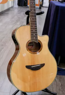 Yamaha - APX700II - Acoustic/Electric - Natura